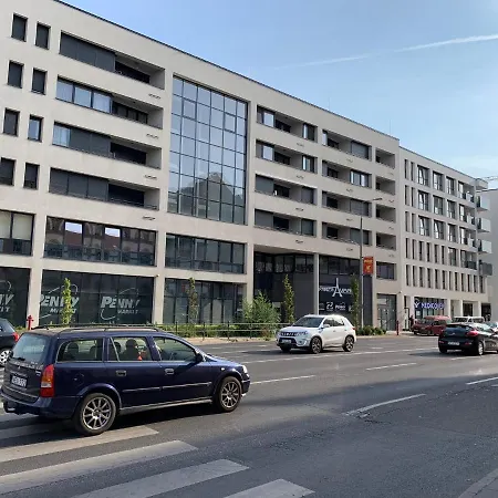 Apartment Parizsi Udvar *